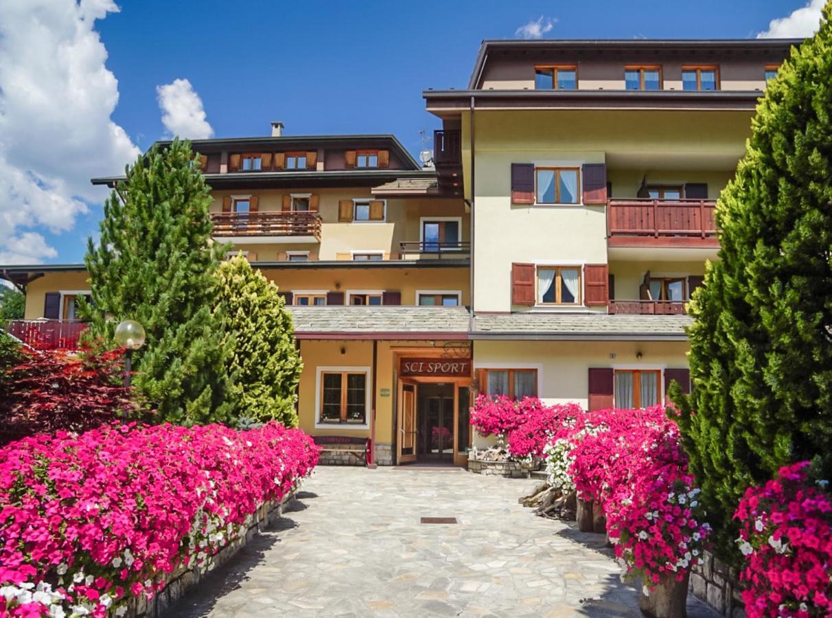 Sci Sport Rooms & Suites Bormio Exteriör bild